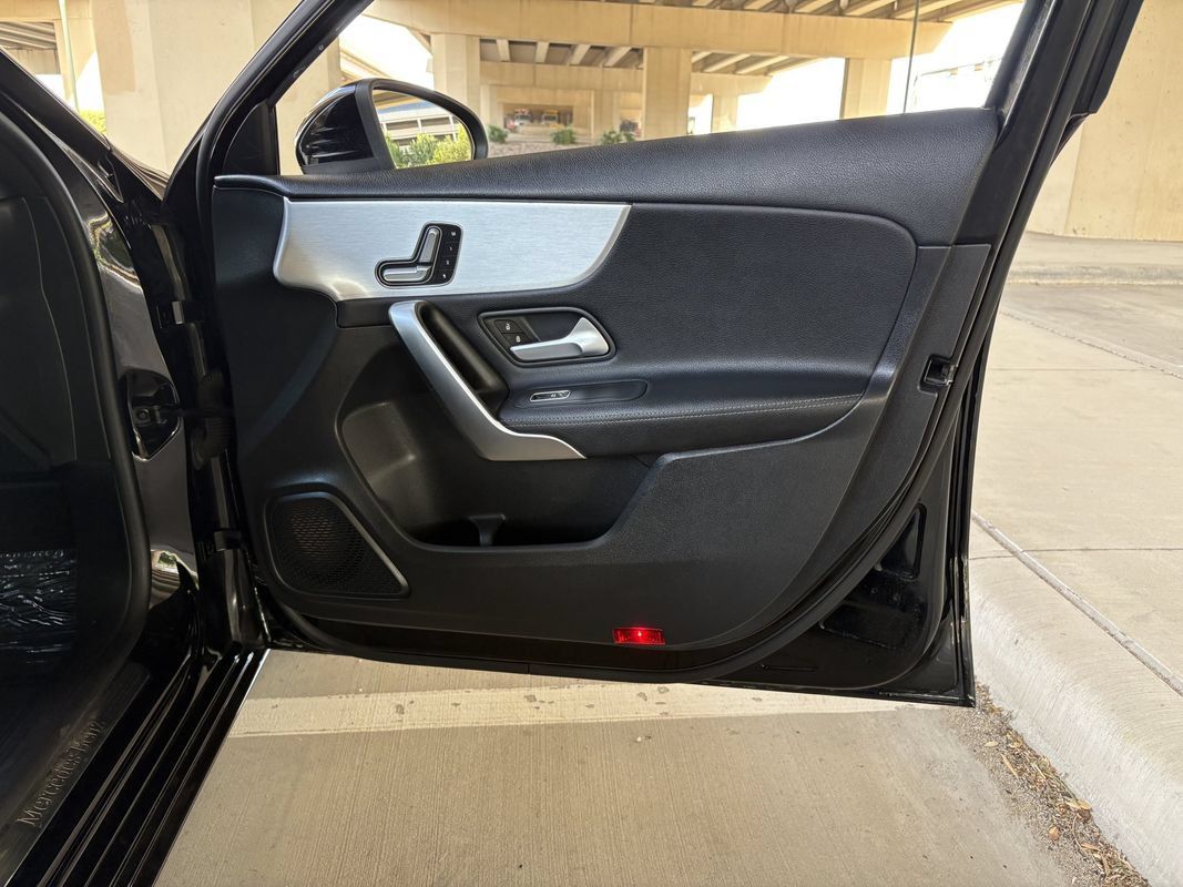 Used 2020 Mercedes-Benz A 220 image 23
