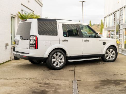 Used 2016 Land Rover LR4 HSE Silver Edition AWD/4WD image 7