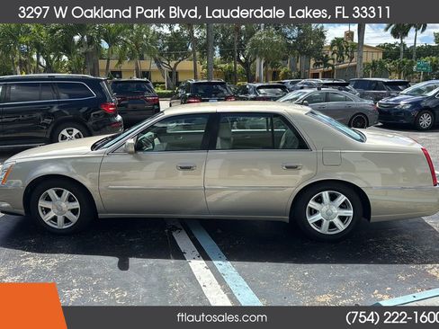 Used 2007 Cadillac DTS w/ Trunk Convenience Package image 7