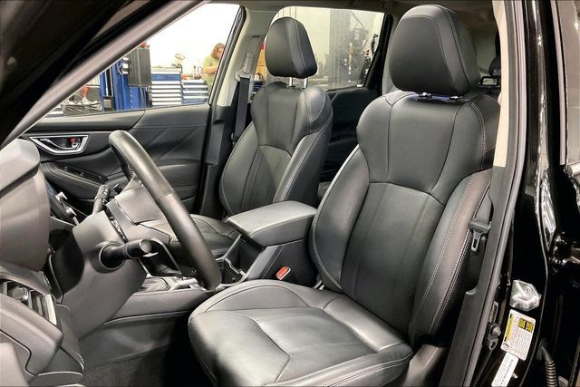 Used 2024 Subaru Forester Touring AWD/4WD image 25