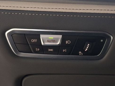 Certified 2023 BMW X7 M60i w/ Executive Package image 26