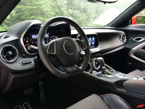 Used 2022 Chevrolet Camaro ZL1 RWD image 14