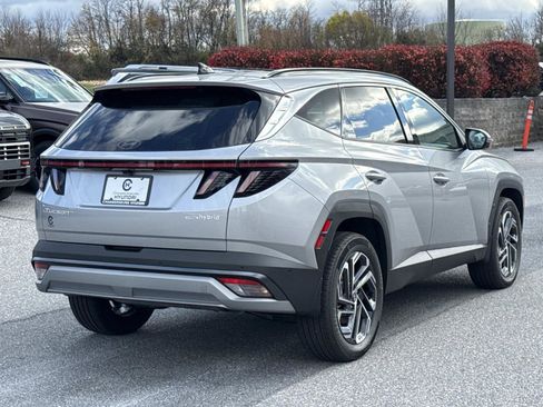 New 2025 Hyundai Tucson Limited image 13