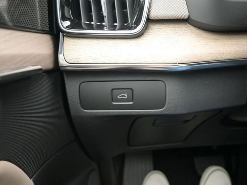 New 2026 Volvo XC90 B6 Plus image 29