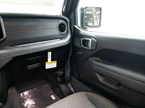 New 2026 Jeep Gladiator Mojave image 10