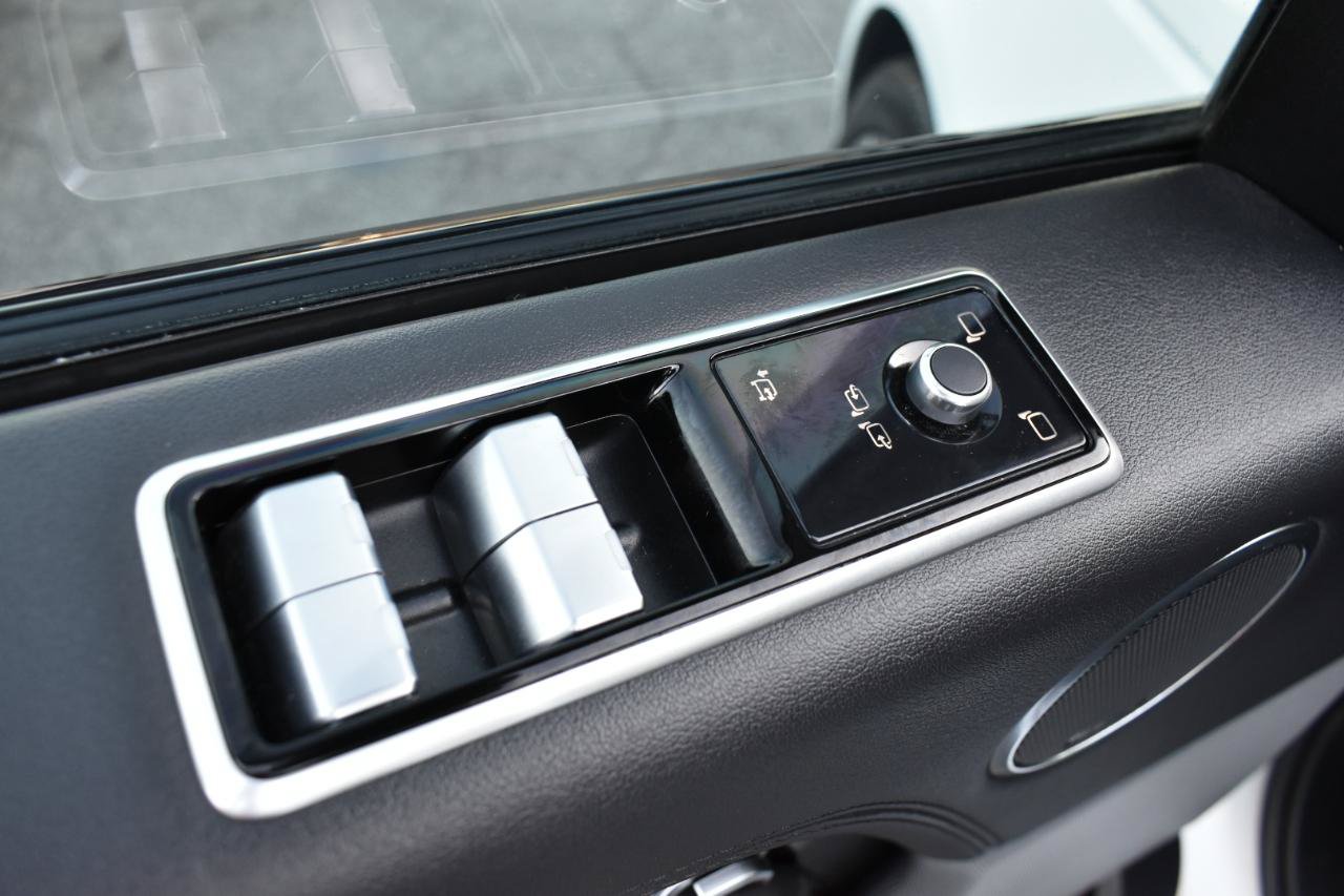 Used 2019 Land Rover Range Rover Supercharged AWD/4WD image 41