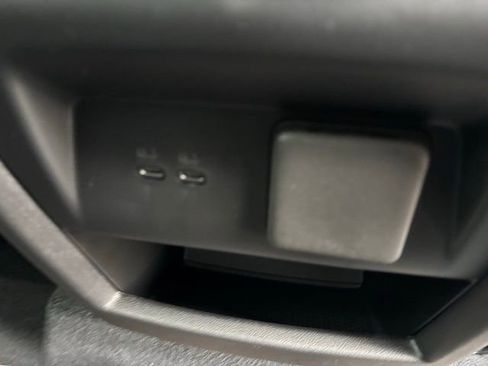 New 2026 GMC Acadia AT4 w/ Luxury Package image 31