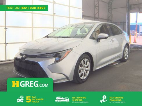 Used 2021 Toyota Corolla LE FWD image 1