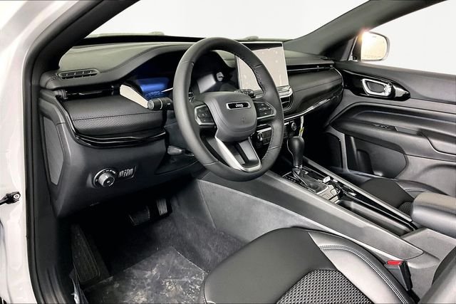 New 2026 Jeep Compass Latitude AWD/4WD image 8