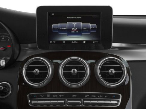 Used 2017 Mercedes-Benz GLC 300 4MATIC image 13