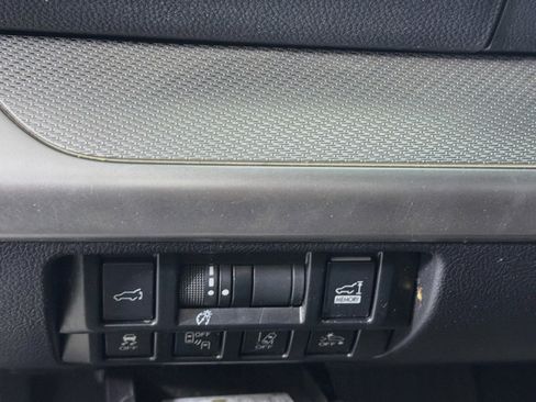Used 2018 Subaru Outback 2.5i Premium AWD/4WD image 16