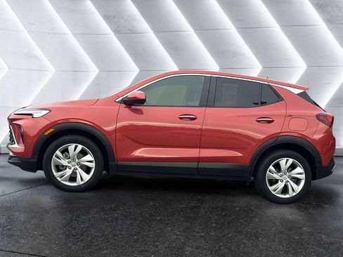 Used 2024 Buick Encore GX Preferred FWD image 8