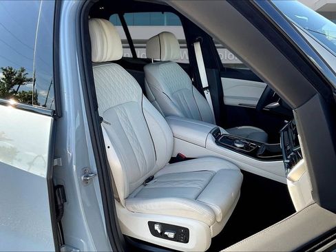 Used 2026 BMW X5 xDrive40i AWD/4WD image 29