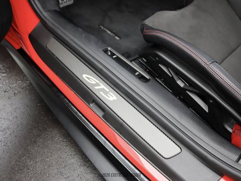 Used 2026 Porsche 911 GT3 RWD image 33