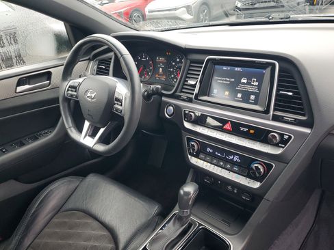 Used 2018 Hyundai Sonata Sport w/ Tech Package 05 image 8