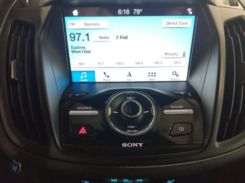 Used 2019 Ford Escape Titanium FWD image 25