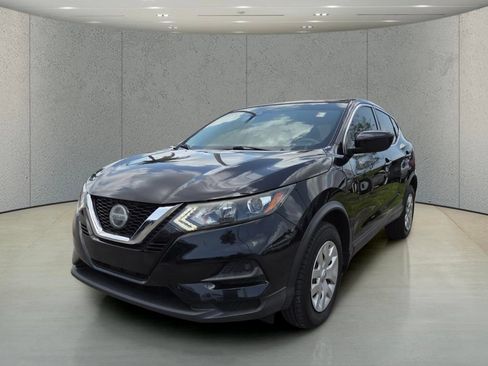 Used 2020 Nissan Rogue Sport S FWD image 11
