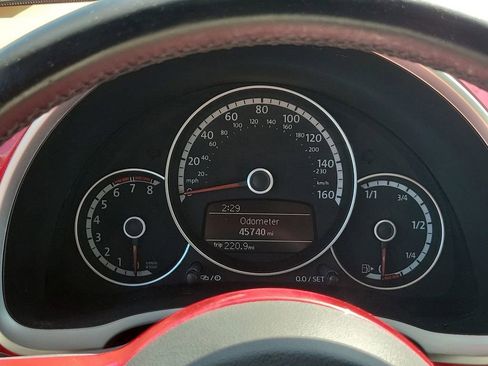 Used 2013 Volkswagen Beetle 2.5 image 33