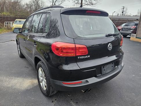 Used 2015 Volkswagen Tiguan S image 7