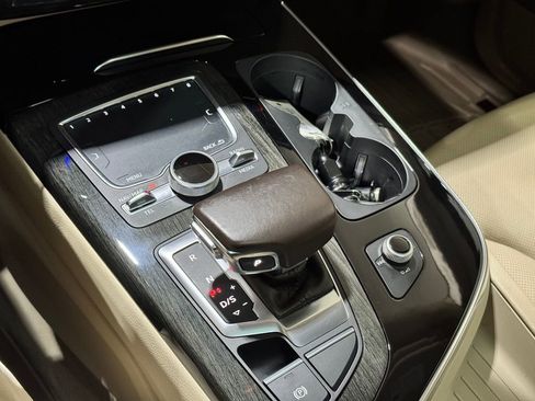 Used 2018 Audi Q7 3.0T Prestige w/ Prestige Package image 15