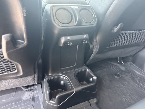 Used 2026 Jeep Gladiator Sport AWD/4WD image 24