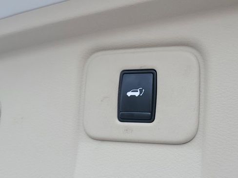 Used 2018 Nissan Murano Platinum w/ Cargo Package AWD/4WD image 9