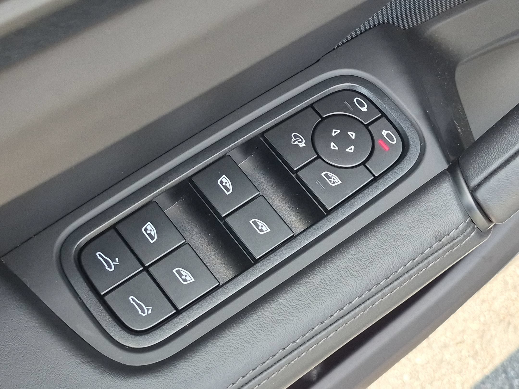 Certified 2023 Porsche Cayenne Turbo GT AWD/4WD image 21