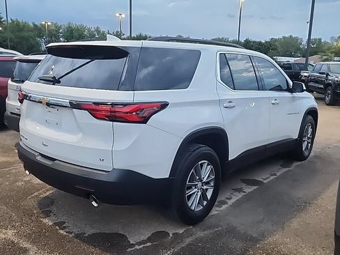 Used 2023 Chevrolet Traverse LT AWD/4WD image 3