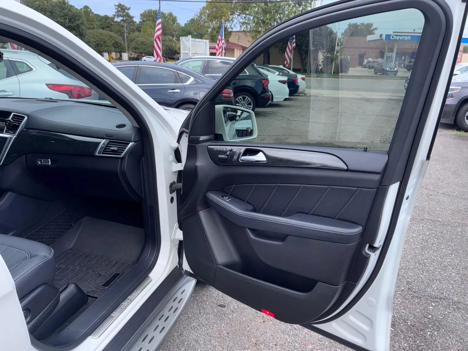Used 2016 Mercedes-Benz GL 450 4MATIC image 18