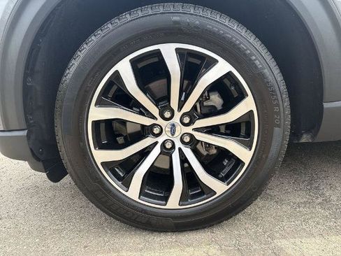 Certified 2025 Ford Explorer ST-Line AWD/4WD image 10