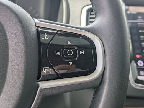 Used 2023 Volvo XC90 B6 Plus w/ Protection Package Premier image 19