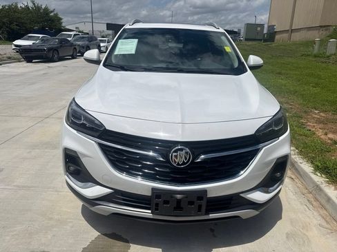 Used 2021 Buick Encore GX Essence w/ Experience Buick Package FWD image 2