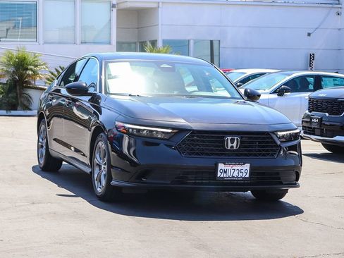Used 2024 Honda Accord EX image 3