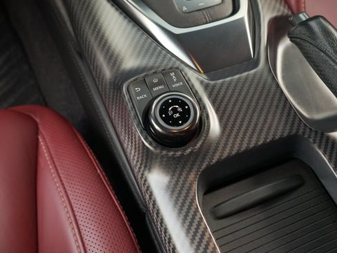Used 2020 Nissan GT-R Premium w/ Premium Interior Package AWD/4WD image 17