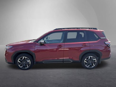 Used 2025 Subaru Forester Limited AWD/4WD image 7