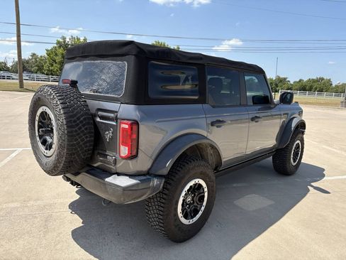 Used 2021 Ford Bronco Black Diamond w/ Sasquatch Package AWD/4WD image 4