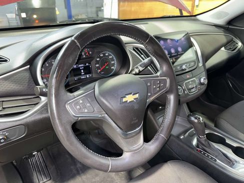 Used 2019 Chevrolet Malibu RS FWD image 17