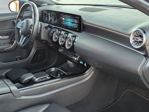 Used 2021 Mercedes-Benz A 220 image 29