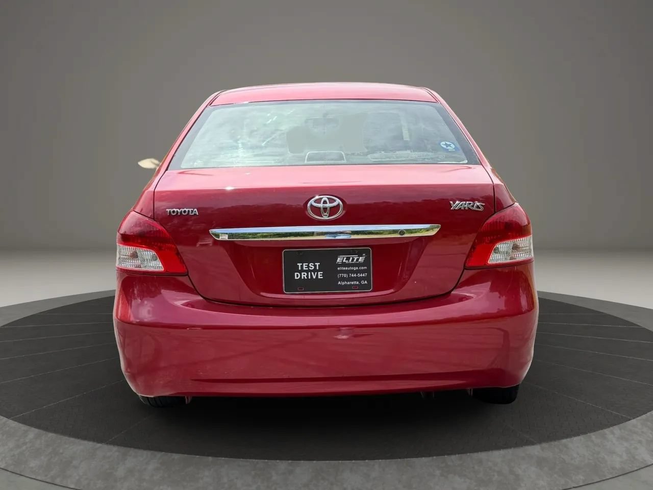Used 2008 Toyota Yaris Sedan w/ Convenience Pkg FWD image 4