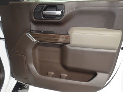 Used 2019 Chevrolet Silverado 1500 RST w/ All-Star Edition image 24