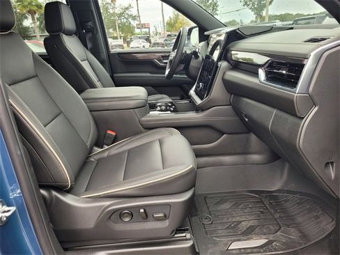 New 2026 GMC Yukon Elevation image 17