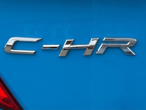 Used 2019 Toyota C-HR XLE image 23