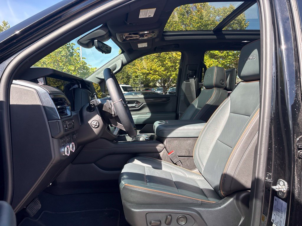 Used 2026 GMC Yukon AT4 w/ AT4 Premium Plus Package AWD/4WD image 12