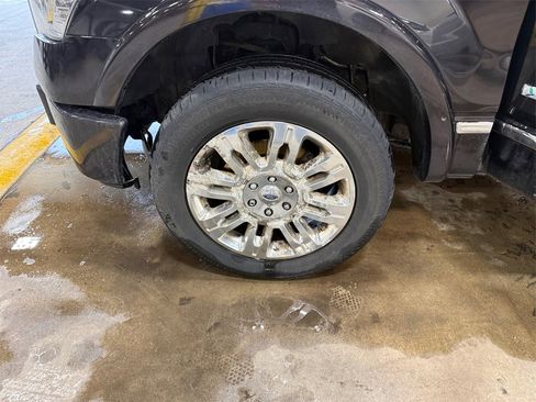 Used 2013 Ford F150 Platinum image 38