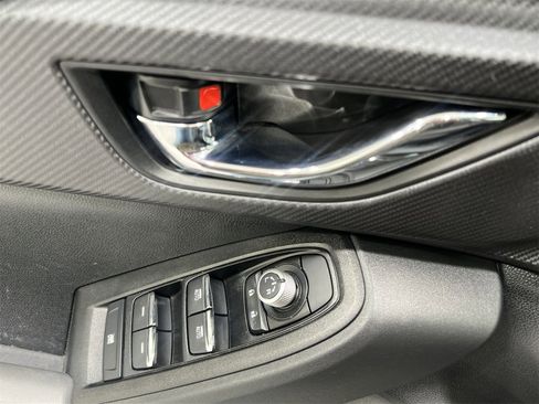 Used 2024 Subaru Crosstrek 2.5i Limited w/ Crosstrek Mirror Package image 13