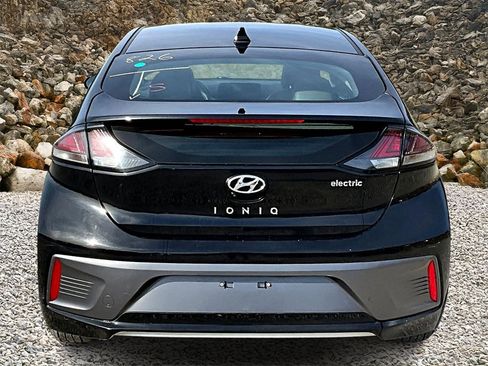 Used 2020 Hyundai Ioniq Limited image 4