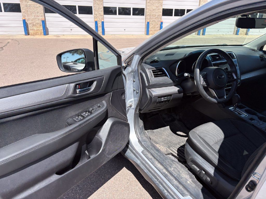 Used 2019 Subaru Outback 2.5i Premium AWD/4WD image 13