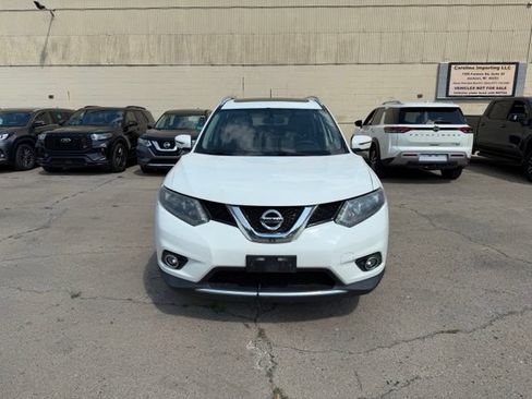 Used 2016 Nissan Rogue SV AWD/4WD image 3