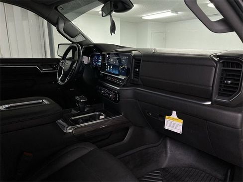 Used 2022 Chevrolet Silverado 1500 LTZ image 28