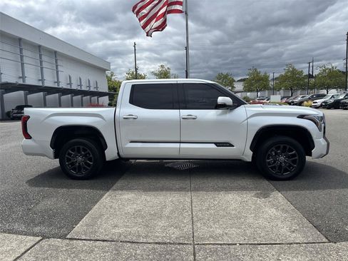 Used 2023 Toyota Tundra Platinum AWD/4WD image 5